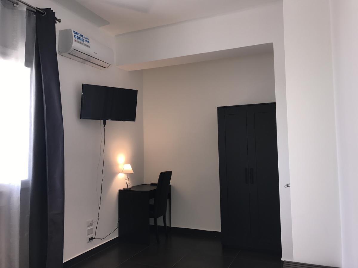 B&B National 5 巴里 外观 照片